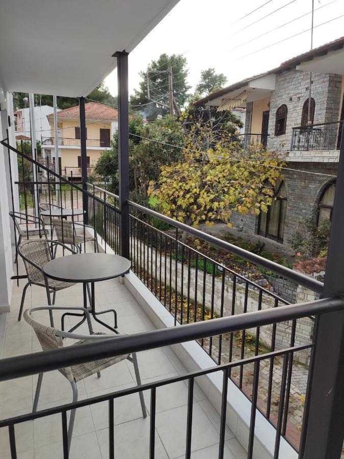 New Era Apartment Polychrono Bagian luar foto