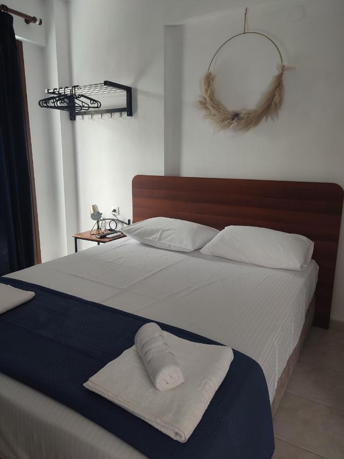 New Era Apartment Polychrono Bagian luar foto