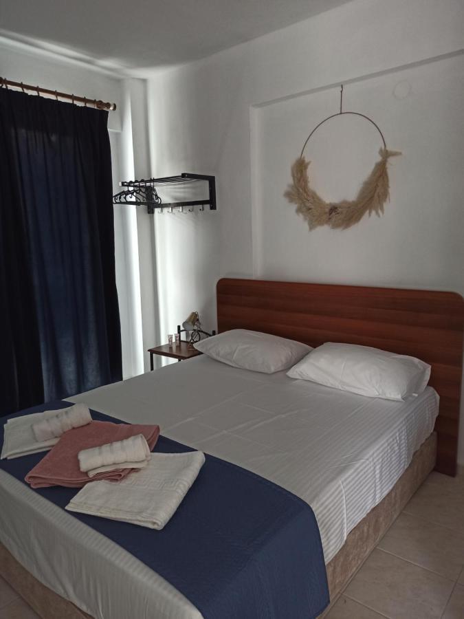 New Era Apartment Polychrono Bagian luar foto